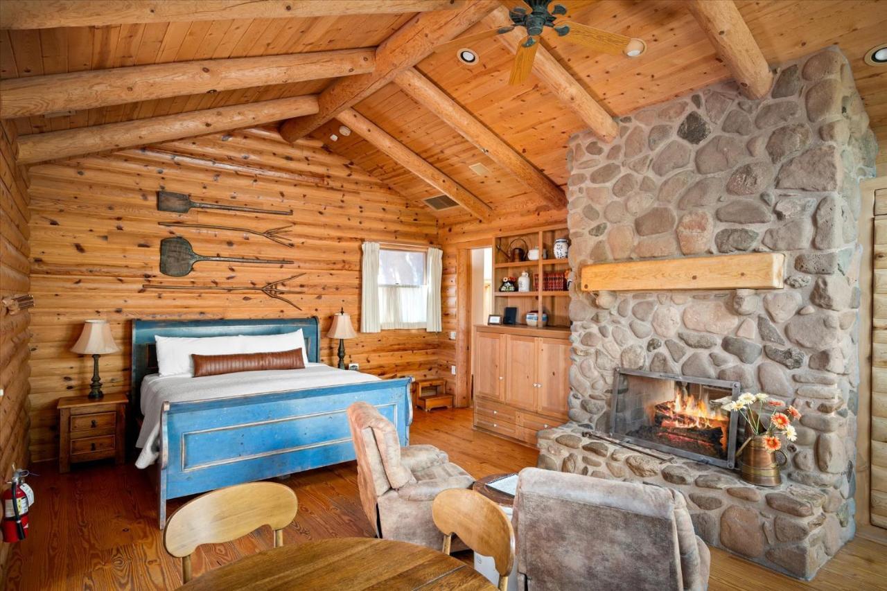 Adobe Village Inn Седона Номер фото